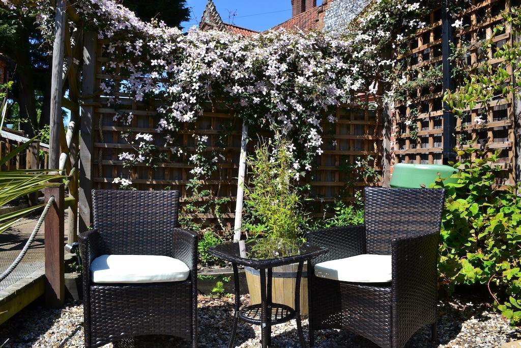 The Barns Bed & Breakfast Thorpe Market Екстериор снимка